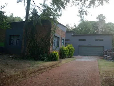 4 Bedroom House To Rent in Rustenburg - img