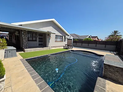 3 Bedroom House For Sale in Durban - O6yE.webp