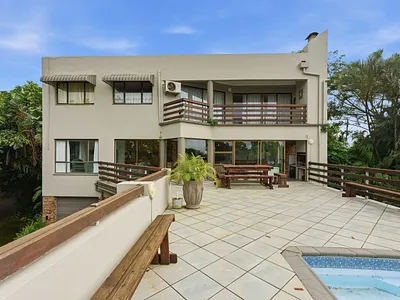 5 Bedroom House For Sale in Pennington - img