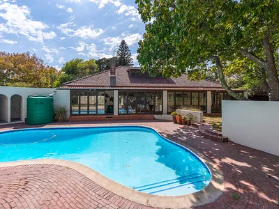 3 Bedroom House For Sale in Cape Town - JvuV.webp