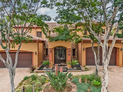 5 Bedroom House For Sale in Krugersdorp - 62Xh.webp