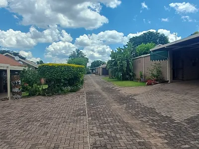 2 Bedroom Townhouse For Sale in Bela Bela - Q652.webp