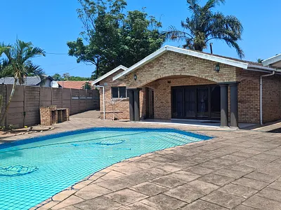 3 Bedroom House For Sale in Amanzimtoti - a2WG.webp