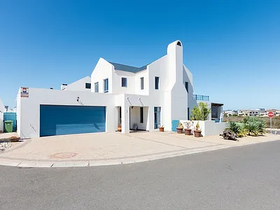 4 Bedroom House For Sale in Langebaan - fSj3.webp