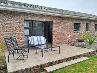 4 Bedroom House To Rent in Jeffreys Bay - 1zQK.webp