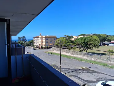 2 Bedroom Apartment To Rent in East London - TWKt.webp