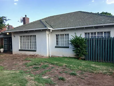 3 Bedroom House For Sale in Germiston - h9Ts.webp