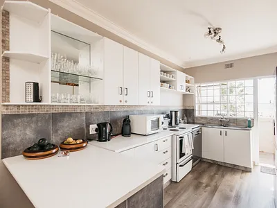 3 Bedroom Townhouse To Rent in Bellville - img