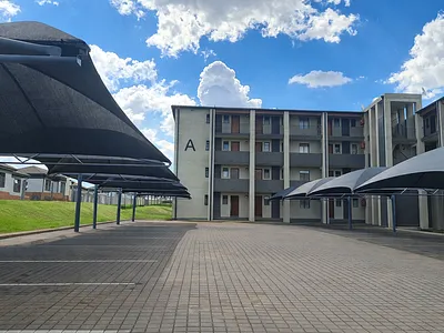 2 Bedroom Apartment To Rent in Roodepoort - img