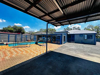 4 Bedroom House For Sale in Brakpan - Fq7N.webp