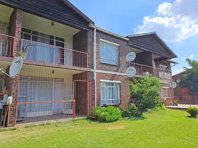 2 Bedroom Apartment For Sale in Randburg - 3ZJD.webp