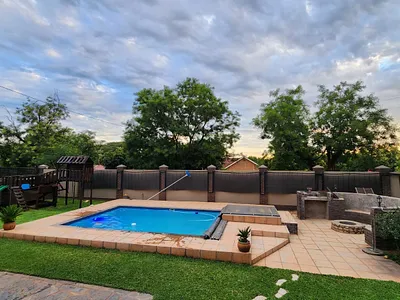 6 Bedroom House For Sale in Pretoria - ybC9.webp