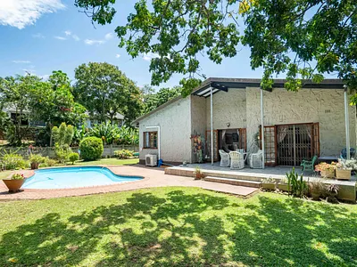 3 Bedroom House For Sale in Amanzimtoti - m7ql.webp