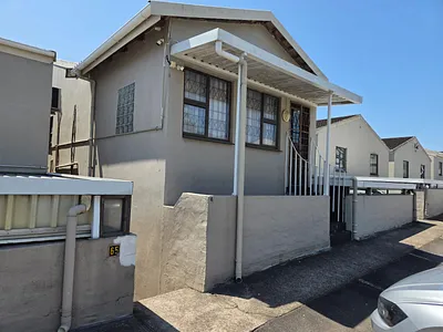 3 Bedroom Apartment For Sale in Durban - BJ0I.webp