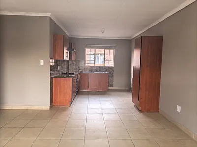 3 Bedroom Apartment For Sale in Rustenburg - IlEx.webp