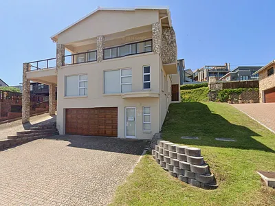 6 Bedroom House For Sale in Stilbaai - vdJP.webp