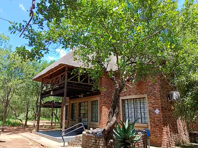 2 Bedroom House For Sale in Marloth Park - GYqq.webp