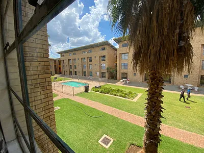 2 Bedroom Apartment For Sale in Potchefstroom - jn3H.webp