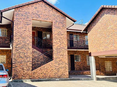 2 Bedroom Apartment To Rent in Witbank - Na9b.webp
