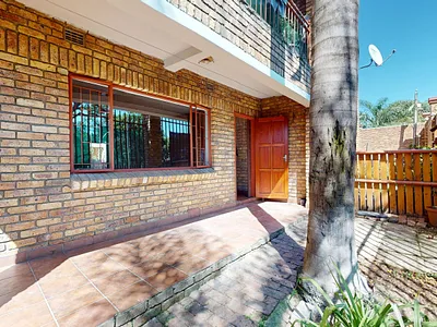 3 Bedroom Townhouse For Sale in Boksburg - c7PT.webp