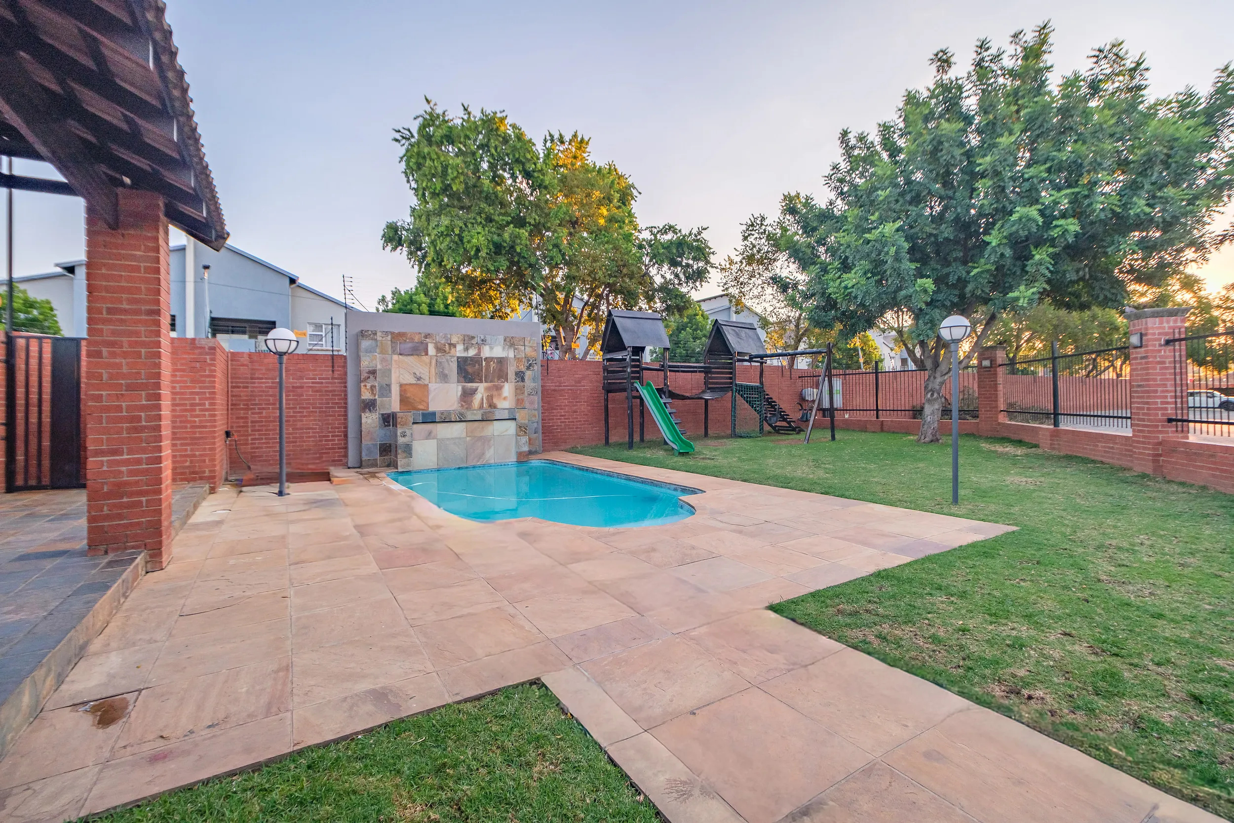 Carousel Indicator - a2Sb.webp