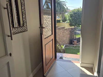 5 Bedroom House For Sale in Johannesburg - okwy.webp