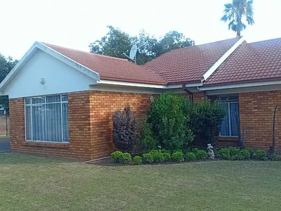 6 Bedroom House For Sale in Vereeniging - zAid.webp