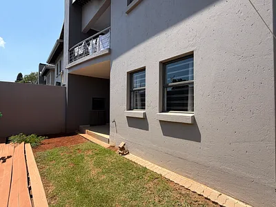 2 Bedroom Townhouse For Sale in Bedfordview - TIFj.webp