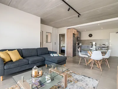 2 Bedroom Apartment For Sale in Kuils River - 8vQy.webp