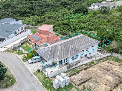 5 Bedroom House For Sale in East London - k56q.webp