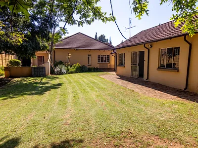 3 Bedroom House For Sale in Kempton Park - img