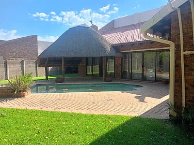 3 Bedroom House For Sale in Vereeniging - HKtA.webp