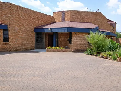 3.5 Bedroom House For Sale in Rustenburg - RUhI.webp