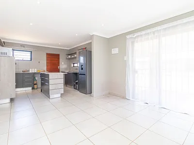 3 Bedroom House To Rent in Lion Pride Lifestyle Estate, Randburg - img