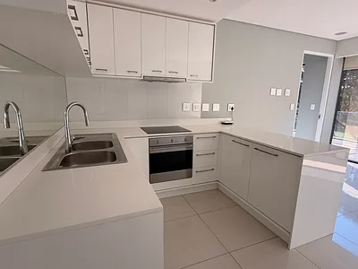 1 Bedroom Apartment For Sale in Johannesburg - 1Zvx.webp