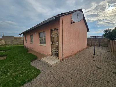 3 Bedroom House For Sale in Brakpan - img