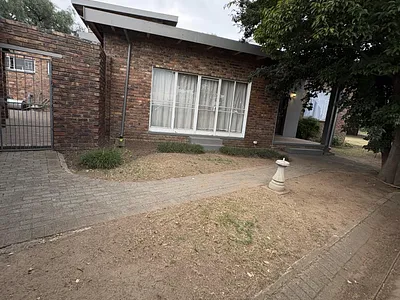 4 Bedroom House For Sale in Bethal - img