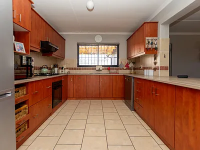 3 Bedroom House For Sale in Vredenburg - Zh9u.webp