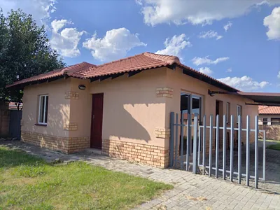 3 Bedroom House For Sale in Rustenburg - ytza.webp