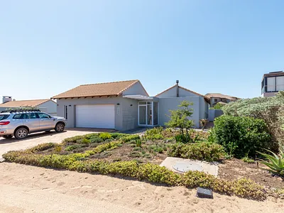 3 Bedroom House For Sale in Langebaan - IHv6.webp