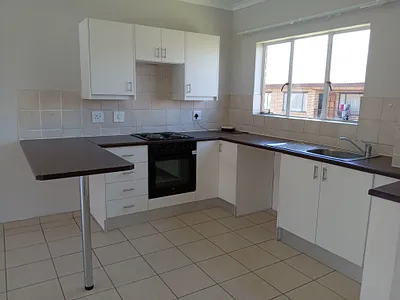 2 Bedroom Townhouse To Rent in Johannesburg - h9rG.webp