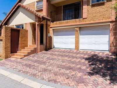 5 Bedroom House For Sale in Edenvale - img