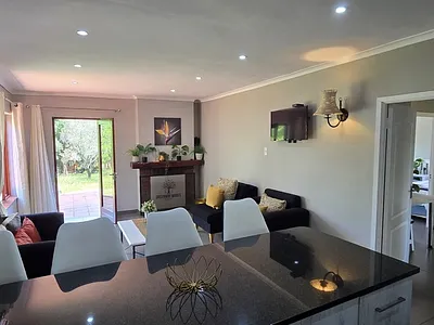 3 Bedroom Townhouse For Sale in White River - img