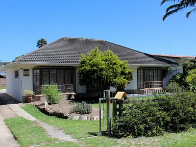 3 Bedroom House For Sale in Port Alfred - img