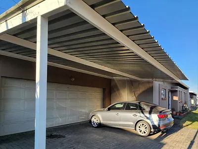 3 Bedroom Townhouse For Sale in Rustenburg - LCJi.webp