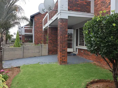 2 Bedroom Townhouse For Sale in Kempton Park - img