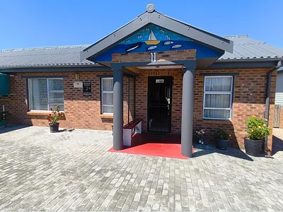 2 Bedroom House For Sale in Gansbaai - aMHD.webp