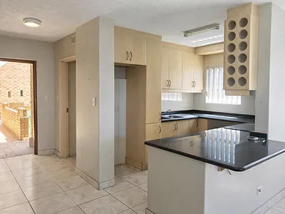 3 Bedroom Apartment For Sale in Amanzimtoti - HDpH.webp