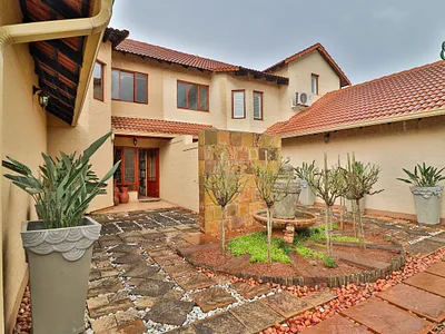 3 Bedroom Townhouse To Rent in Hartbeespoort - ceWp.webp