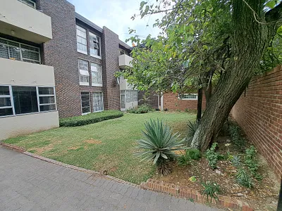 1 Bedroom Apartment To Rent in Sandton - img